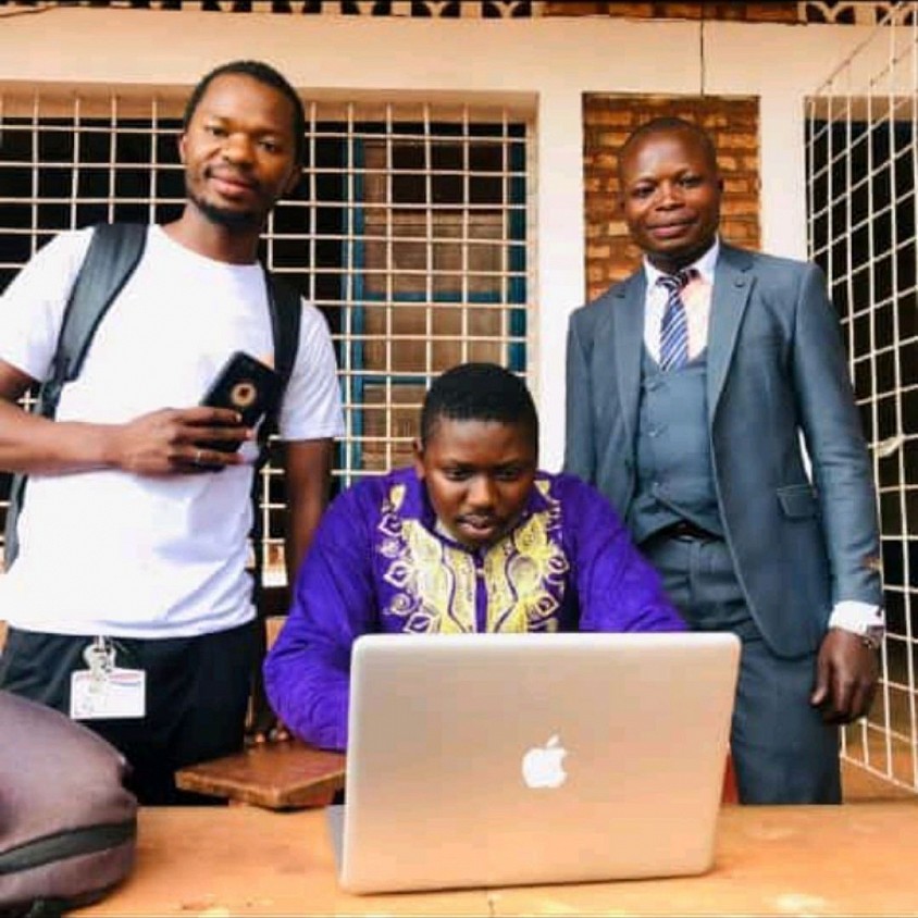 L'année 2019-2020 avec les étudiants de L'ISC ISIRO en pleine conception du fruit livré au marché du numérique congolais